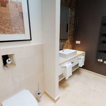 Apartment White Pearl 4.03